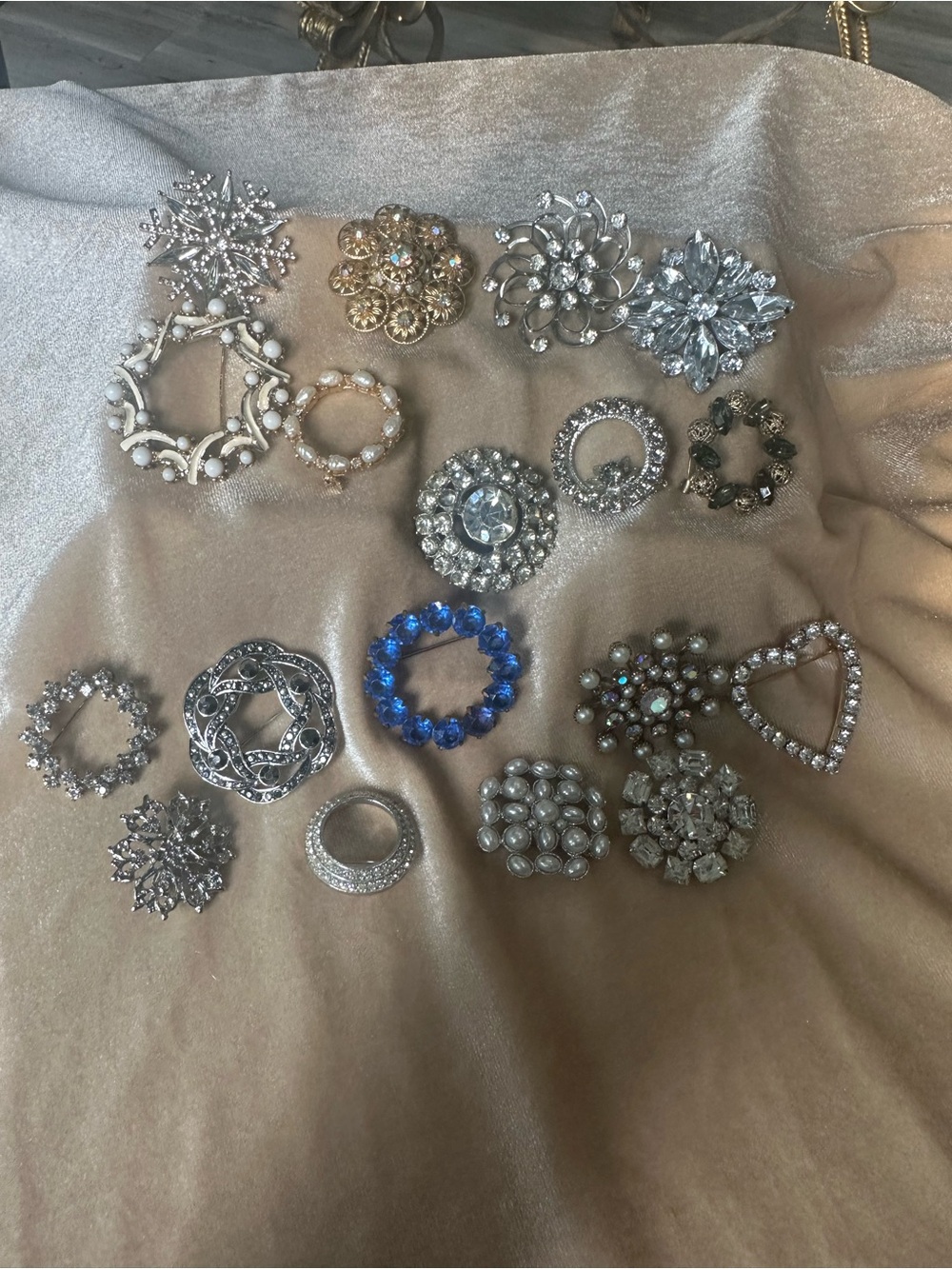 18 Assorted Silver and Blue Women's Jewelry Brooch Set - Unbranded